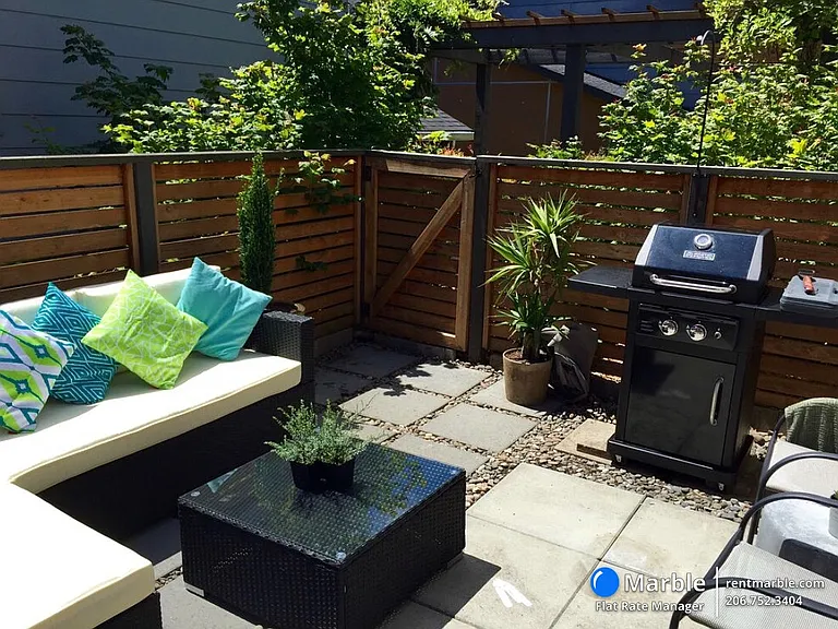 2427 S Norman St — Photo 11