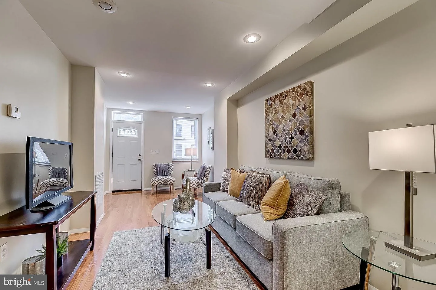 1816 E Lombard St photo 1