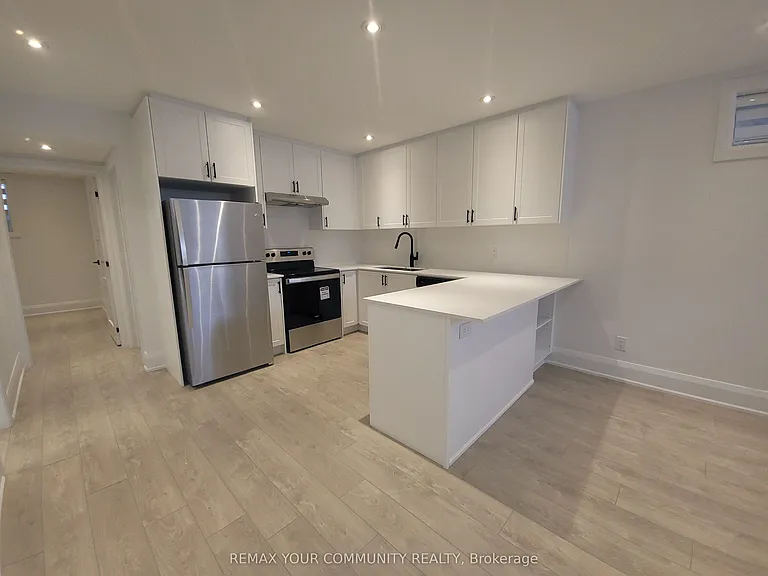 248 Gladstone Ave #BASEMENT — Photo 12