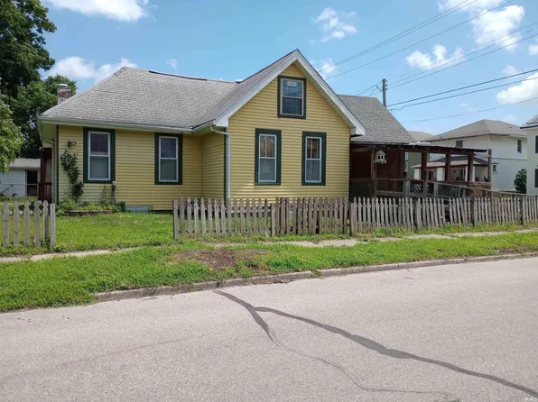 425 S 4th St, Vincennes, IN 47591