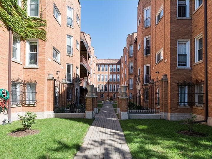1st image of 1644 W Greenleaf Ave APT 2S