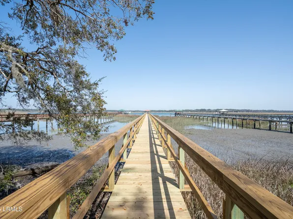 24 Wrights Point Cir, Beaufort, SC 29902