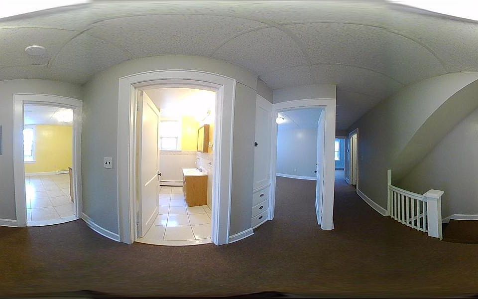 360 Foyer Entry
