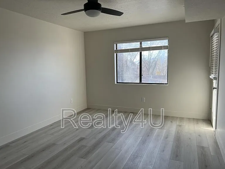 2244 N Canyon Rd #204 — Photo 7