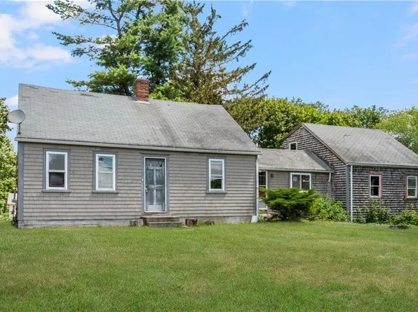 533 Scituate Ave, Cranston, RI 02921