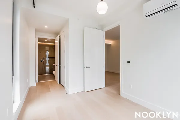 Rented by Nooklyn NYC LLC | media 9
