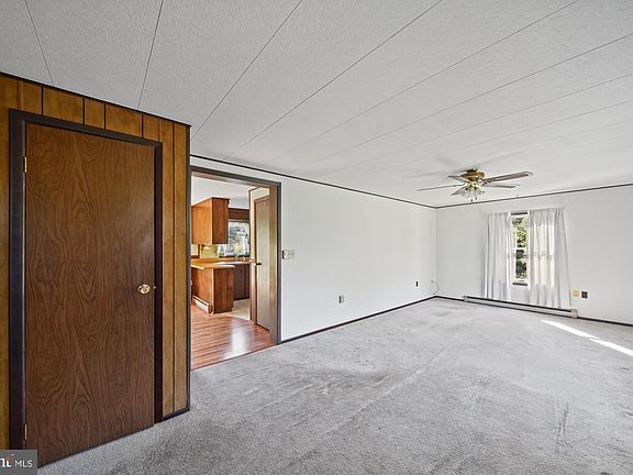 5th image of 1809 Harkins Rd