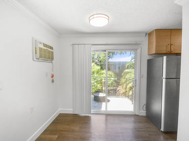 1414 Oakland Blvd #7 — Photo 7