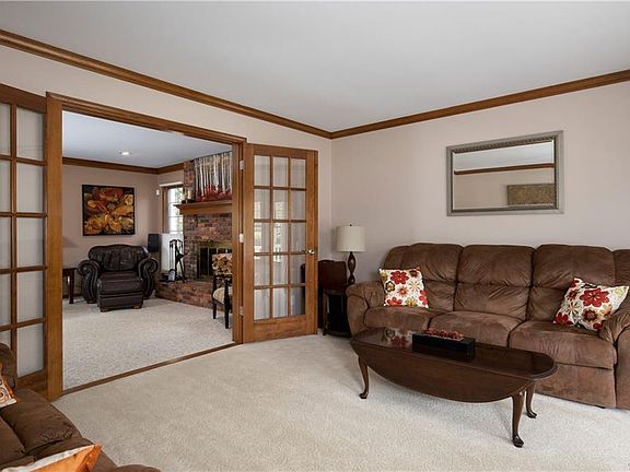 5th image of 6620 Yorktown Cir