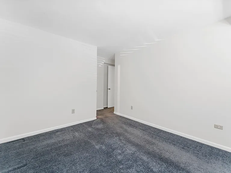 7034 Strathmore St #5 — Photo 16