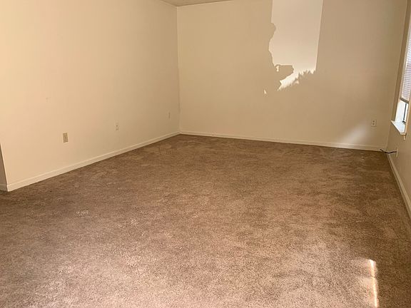 3rd image of 3566 Bristerwood Dr APT 104