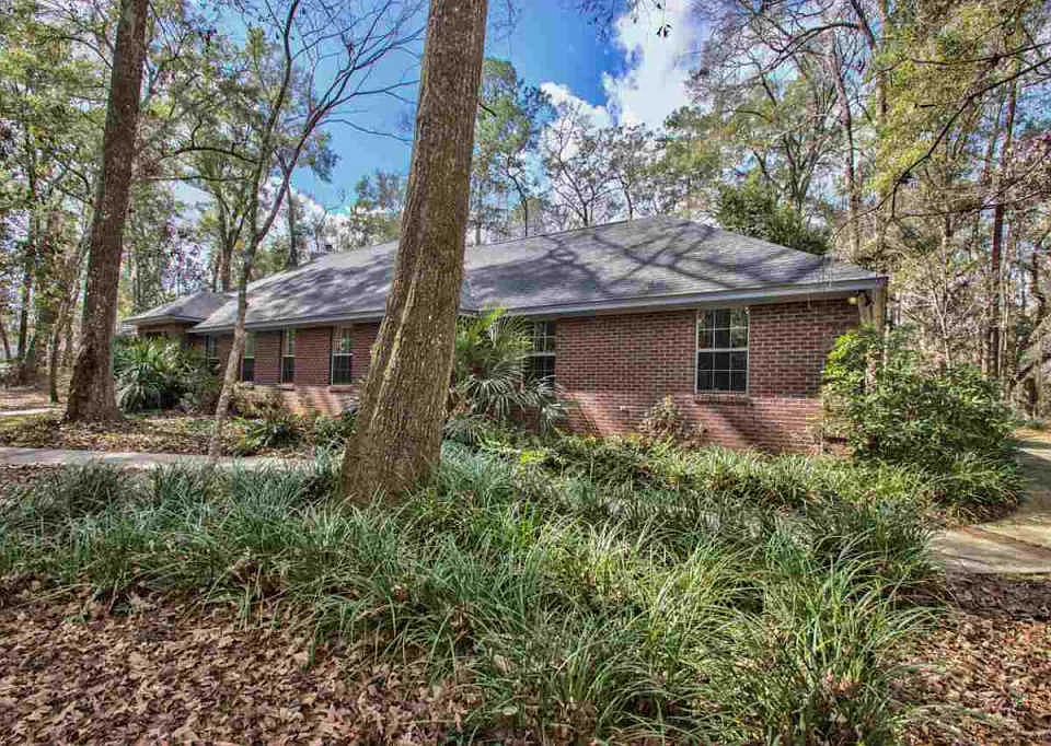1st image of 6267 Crestwood Dr