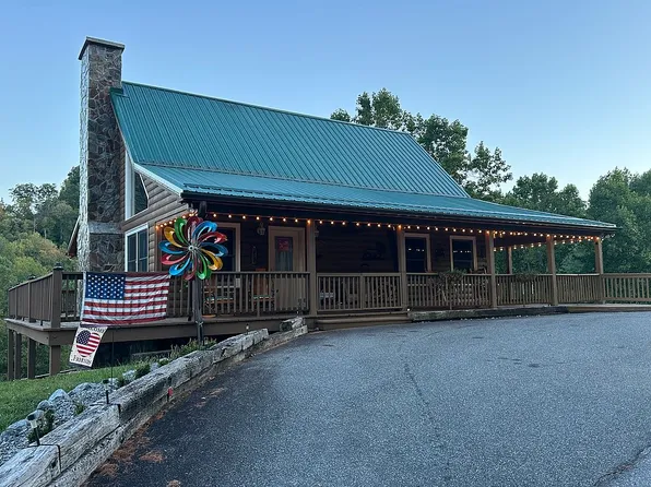 142 New Ridge Ln, Piney Creek, NC 28663