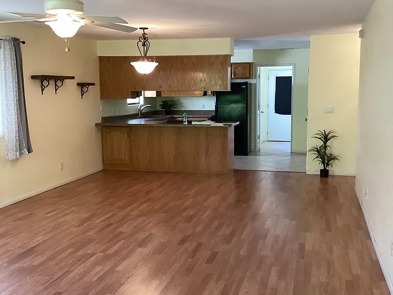 439 Foxfire Ln — Photo 3