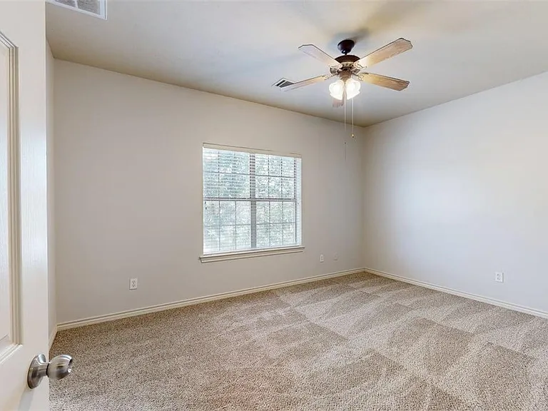 332 Forest Dr — Photo 30