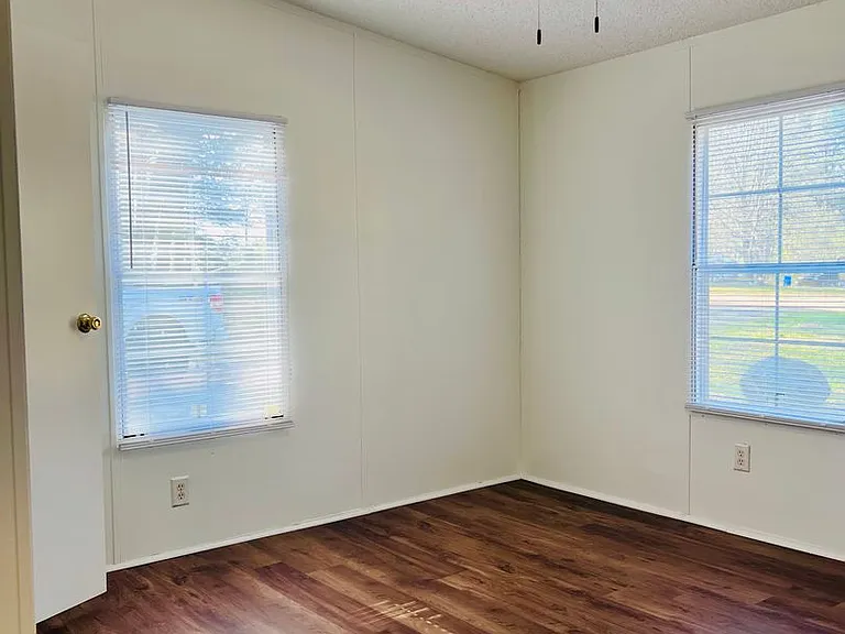 2604 Elderberry Trl — Photo 14