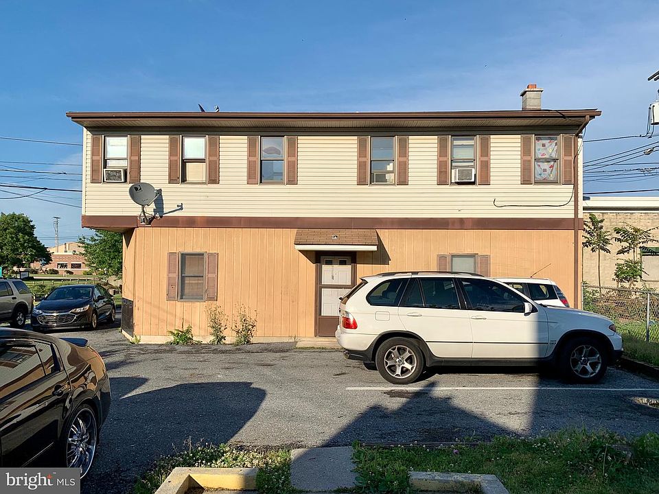 2nd image of 136 N 9th St #138
