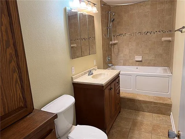 2100 Stumpf Blvd — Photo 11