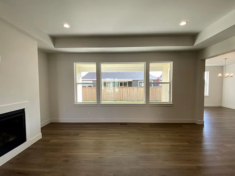 1604 Wyatt Earp Ct — Photo 10
