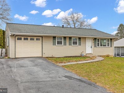 8190 Somerset St, Hummelstown, PA, 17036