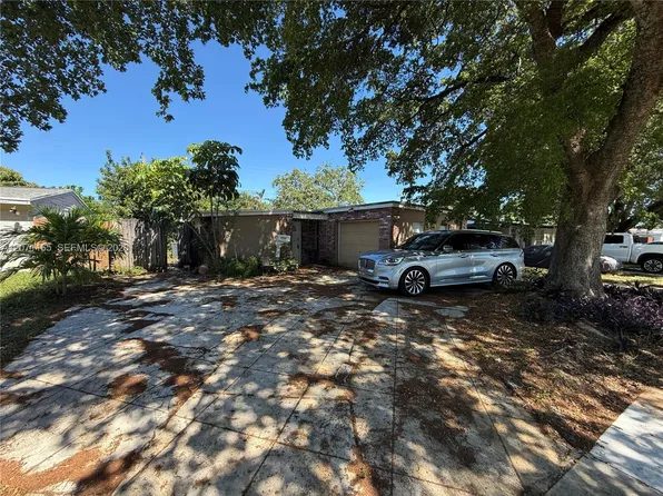 2751 N 66th Ave, Hollywood, FL 33024