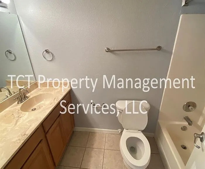 330 S Beck Ave #104 — Photo 6