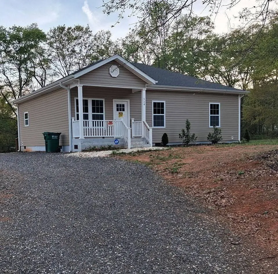 324 Great Oak Drive — Photo 1