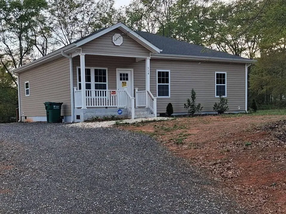 324 Great Oak Dr