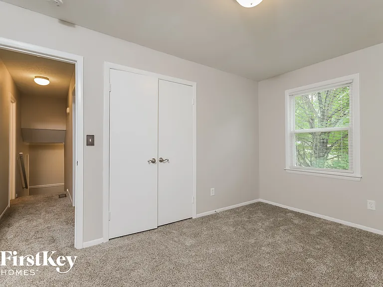 2312 Barnsley Ct — Photo 12