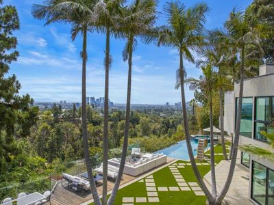 1185 Loma Linda Dr, Beverly Hills, CA, 90210