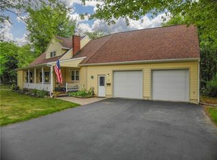 11 Locust St, Bath, NY 14810