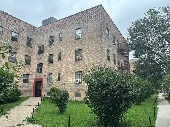 147-11 79th Ave APT 3L, Flushing, NY 11367