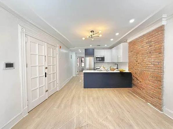 203 Hart St #2A