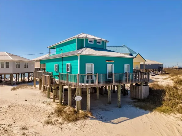105 Strand Ct, Dauphin Island, AL 36528