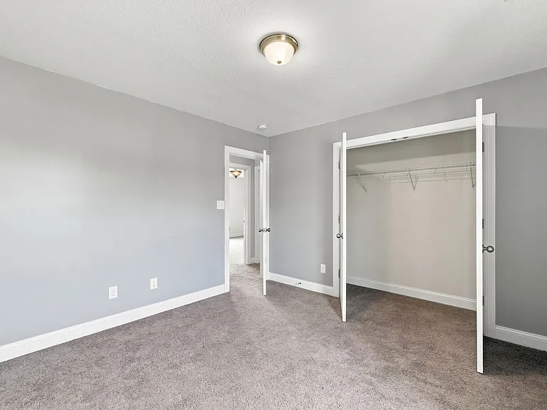 109 Rosegarten Ct — Photo 6