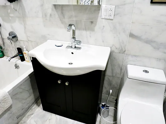 Rented by MNS | media 7