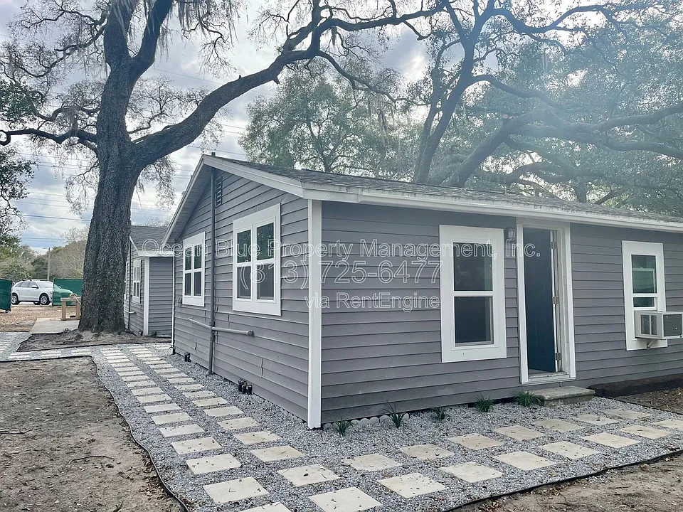 2010 E Waters Ave #3