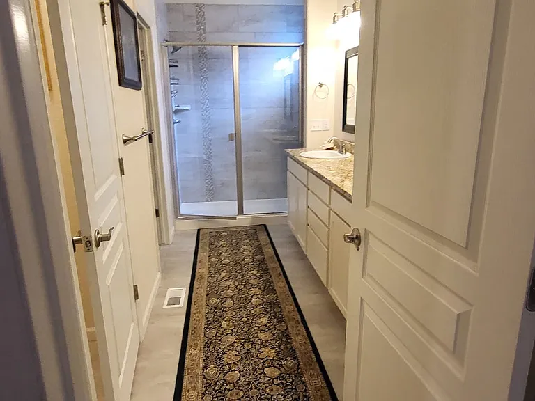 6613 Folsom Hts — Photo 9