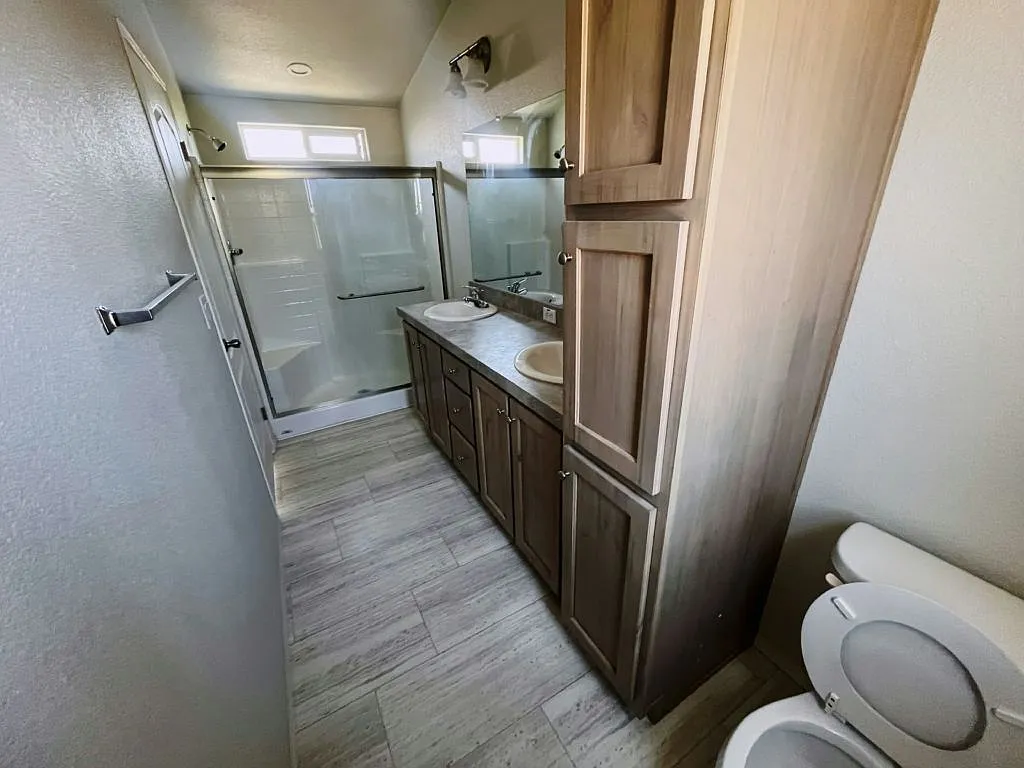 2 bed, 2.0 bath, 960 sqft, $1,449 — Photo 4