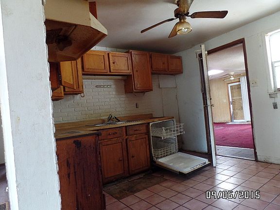 5th image of 423 E Birch Dr