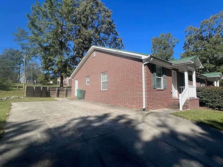100 Old Berzelia Rd #A — Photo 12