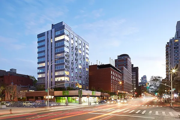 Rented by Bold New York | media 43