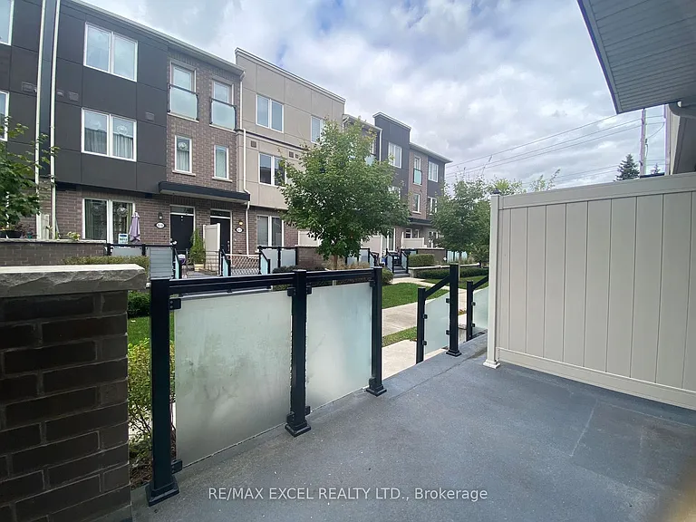 15 Heron Park Pl #5 — Photo 7