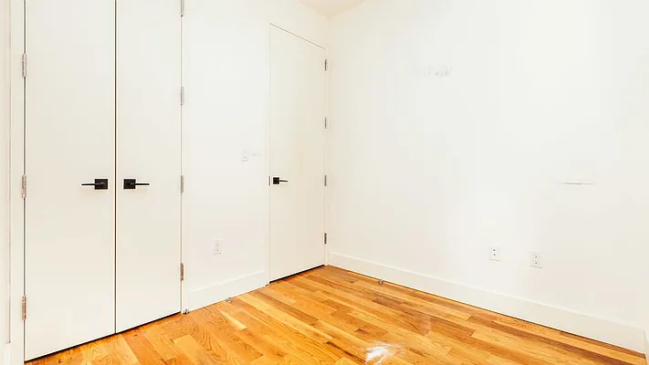 Rented by Nooklyn NYC LLC | media 42