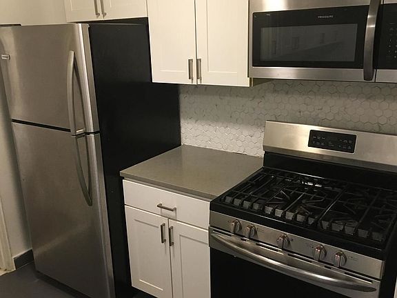 2nd image of 5611 94th St APT Lm