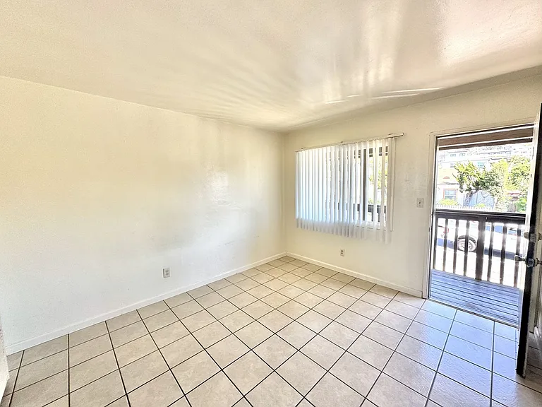 1612 Sunset Cliffs Blvd — Photo 13