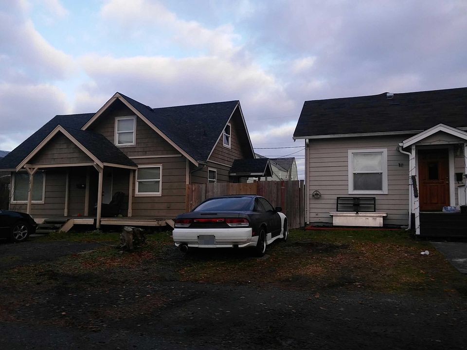 2nd image of 1519 6th St