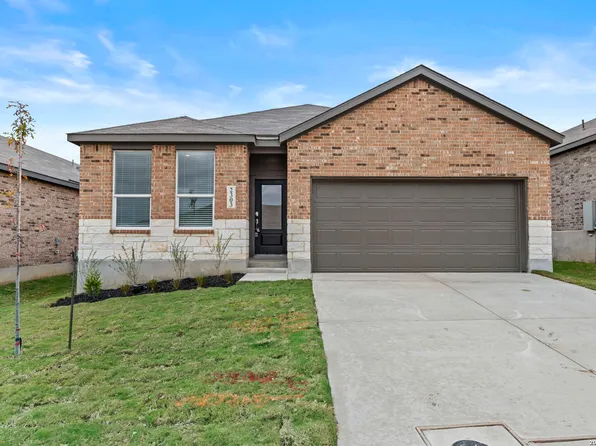 2303 Fort Davis Pass, Marion, TX 78124