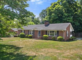 1734 Lancelot Ln, Winston Salem, NC 27103