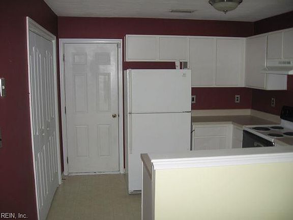 5th image of 329 Circuit Ln